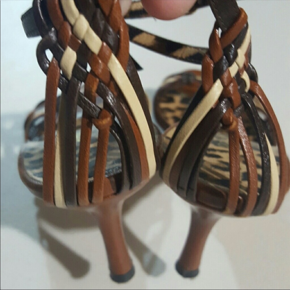Dolce & Gabbana Italian Leather Sandals - Picture 6 of 8